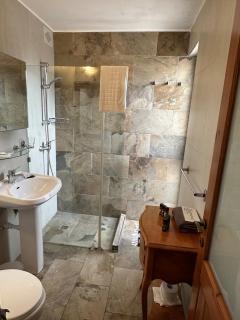 Green Grove Guest House - St Julian's - 3