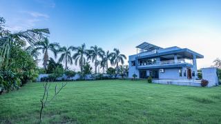 Shaurya Villa Managed by Ambitionvilla - Dumas - 0