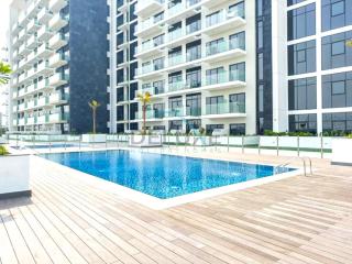 Lovely Studio Apartment at Azizi Riviera 46 in Al Merkadh by Deluxe Holiday Homes - Dubai - 5