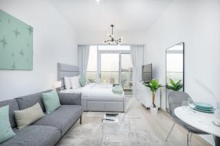 Calm and comfy Studio apartment at Bloom Heights A in JVC! - Dubai - 1