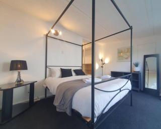 Charming Garden Guest Suite in Leafy Yarralumla - 6