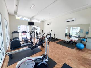 Luxury Seaview Family Suite at Straits Quay - Tanjong Tokong - 4