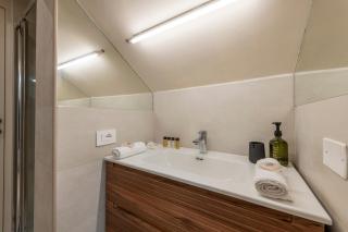 Pontaccio, 4 - Central studio in the art district - Milan - 2