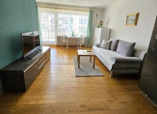 City-Center Apartment Böblingen mit Balkon,Parking,Smart-TV - Böblingen - 0