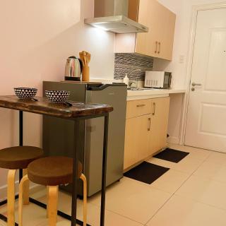 Penthouse Studio with Balcony Good for 3 - Manila - 3