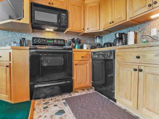 ML286 Beautiful Views New Deck WiFi EZ Parking - 8