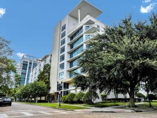 Spacious 2BD 2BTH Luxury Condo - Orlando - 0