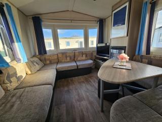 2 Bed Caravan Leanne centeal heated - Rhyl - 0