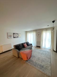 Comfortable Dartford Flat for 3 - 9