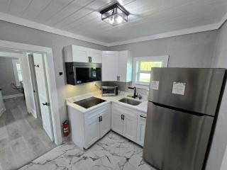 Casa moderna, a newly renovated Modern apartment - West Palm Beach - 7