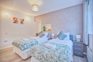 New Refurbished 2BR - City Centre - Bridgwater - 9