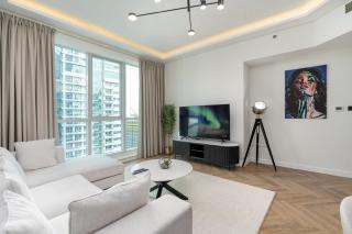 Spacious Upgraded-Classy - High Floor - Dubai - 6