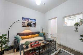 Latina Corporate Housing with Billard &Darts - Madrid - 0