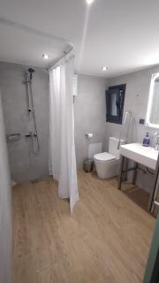 Spacious studio next to city center - Atene - 5