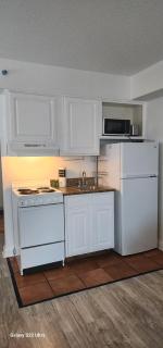 Oceanfront Efficiency T702 - Myrtle Beach - 5