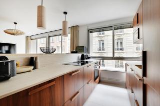 Pick A Flat's Apartments in Tour Eiffel - Rue de l'Amiral Hamelin - Paris - 1