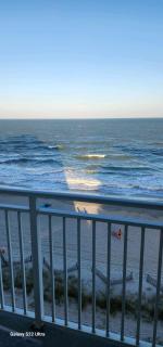 Oceanfront Efficiency T702 - Myrtle Beach - 3
