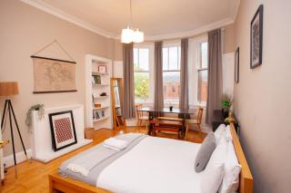 Beautiful 2 Bed Apartment Rose St - Glasgow - 9