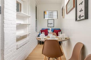 Bright & Cozy 2 Bedroom, 1 Bath, 2 Miles from White House - Washington - 7