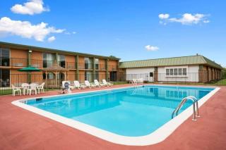 Baymont by Wyndham Salem Roanoke Area - Salem - 4