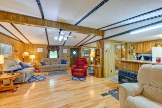 Creek Access & Spacious Yard: Quiet Sylva Home! - 8