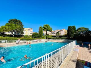 Apt T2 climatisé à 2 min plage du mole avec balcon et piscine - 0