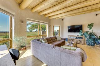 10 Mi to Taos Ski Valley Mtn-View Duplex with Deck! - Arroyo Seco - 8