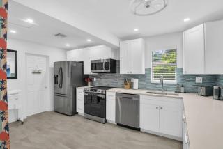 Surfs Up - 4 Bdrm House W Pool - 6