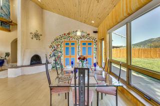 10 Mi to Taos Ski Valley Mtn-View Duplex with Deck! - Arroyo Seco - 1