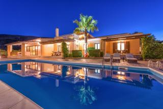 Olive Grove Luxurious Villa with Private Pool Est - Mouzákion - 0