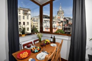 Galata Tower Is Almost In Your Bedroom And In The Balconies Rooftop Terrace with Golden Horn View - Istanbul - 1
