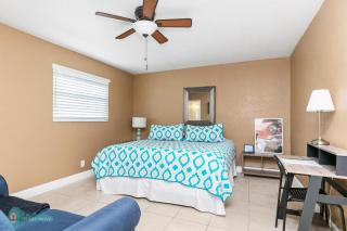 Tropical Breeze Apartments Unit 2 - Fort Lauderdale - 2