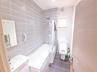 London City Apartment - Eltham - 3