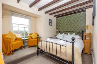 Unicorn Inn - 6
