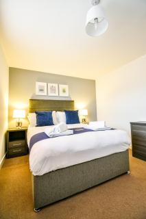 George House 3 Bed Workstays UK - 3