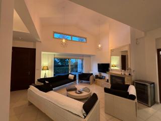 Unique modern beachfront Villa Thalassa Latchi! - Neo Chorio - 8