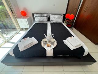 Unique modern beachfront Villa Thalassa Latchi! - Neo Chorio - 2