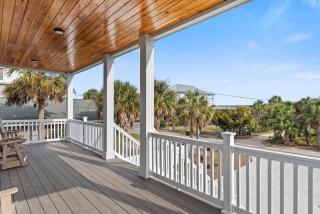 It's Nautical Nonsense Oceanview 4 bedroom, 4 bath - 7