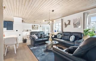 Awesome Home In Ringkøbing With Sauna - 8