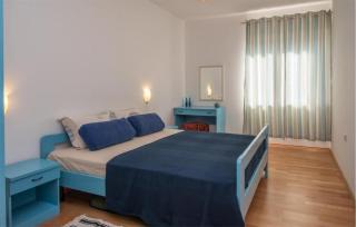 2 Bedroom Cozy Apartment In Vrbnik - Vrbnik - 5