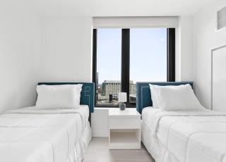 High-end 2BR 2BA unit in Seaport - Boston - 8
