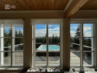 Luxury cabin Sjusjøen with hot tub, ski in-out, fireplace & WiFi - 3