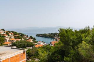 Apartment Ivope - Splitska - 0
