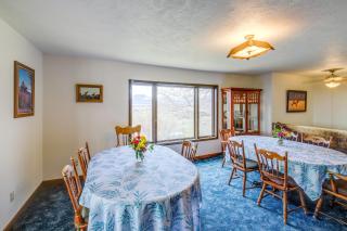 Corvallis Coyote Creek House with Mountain Views! - - 2