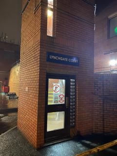 Close to Uni & Shopping Center free parking single room - Canley - 1