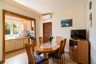 Apartment Ivope - Splitska - 7