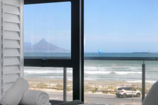 SeaCrest B102 by Host Agents - 3