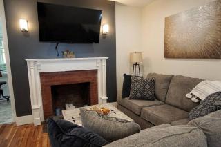 Amazing view of Lake Winnisquam, fully remodeled! - - 6