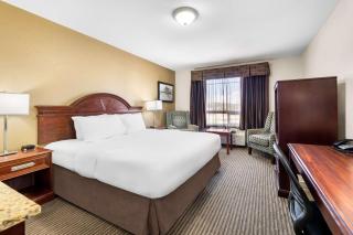 SureStay Plus Hotel by Best Western Drumheller - 9