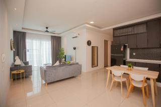 Seaview SuperCondo, near Queensbay - Gelugor - 8